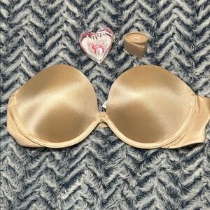 Victoria's Secret Nude Strapless T-Shirt Bra